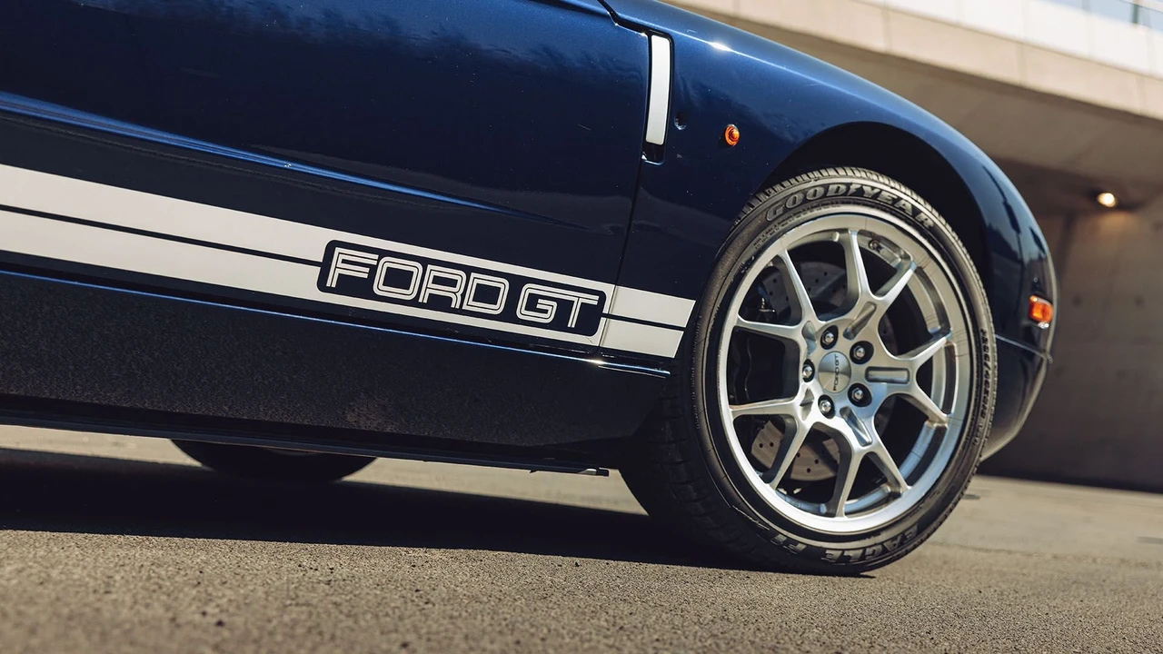 2005 Ford GT 1st Gen - Image 30 of 31