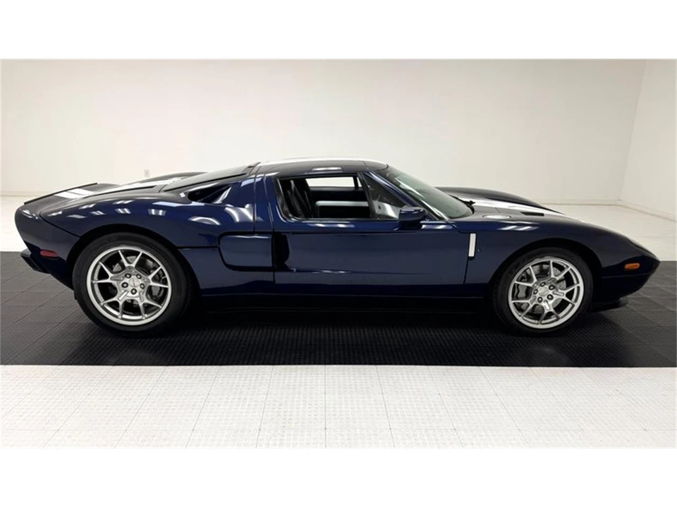 2005 Ford GT 1st Gen - Image 7 of 31