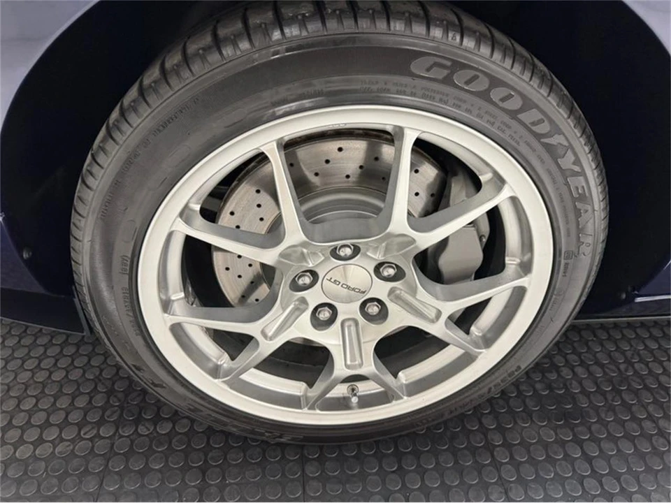 2005 Ford GT 1st Gen - Image 13 of 31