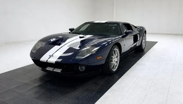 2005 Ford GT