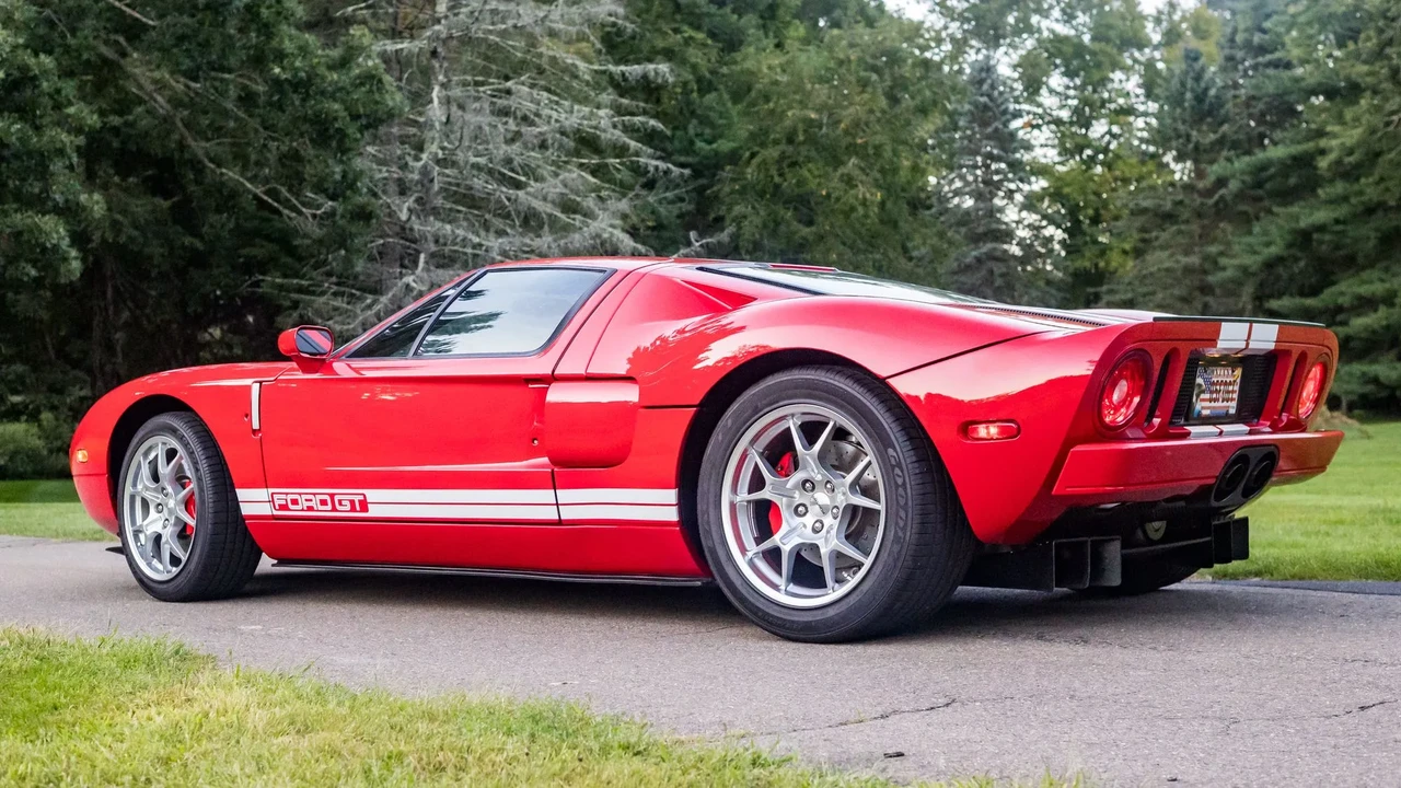 2005 Ford GT 1st Gen - Image 7 of 31