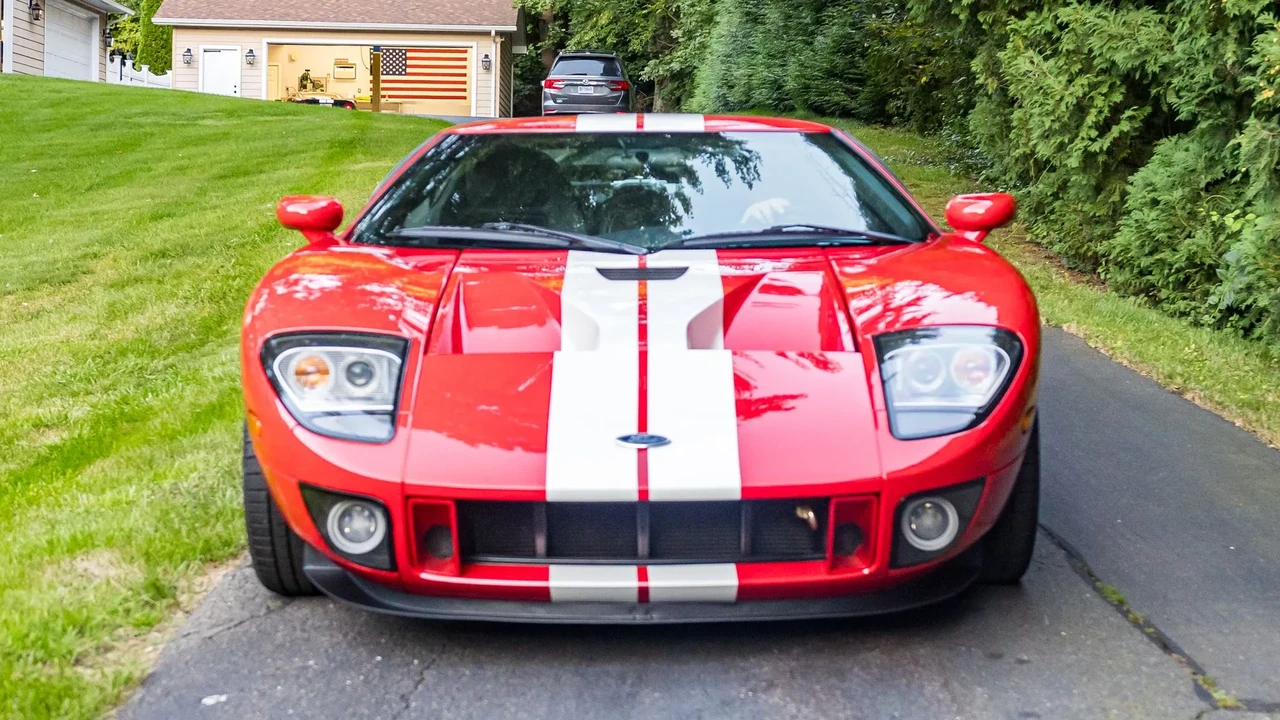 2005 Ford GT 1st Gen - Image 2 of 31