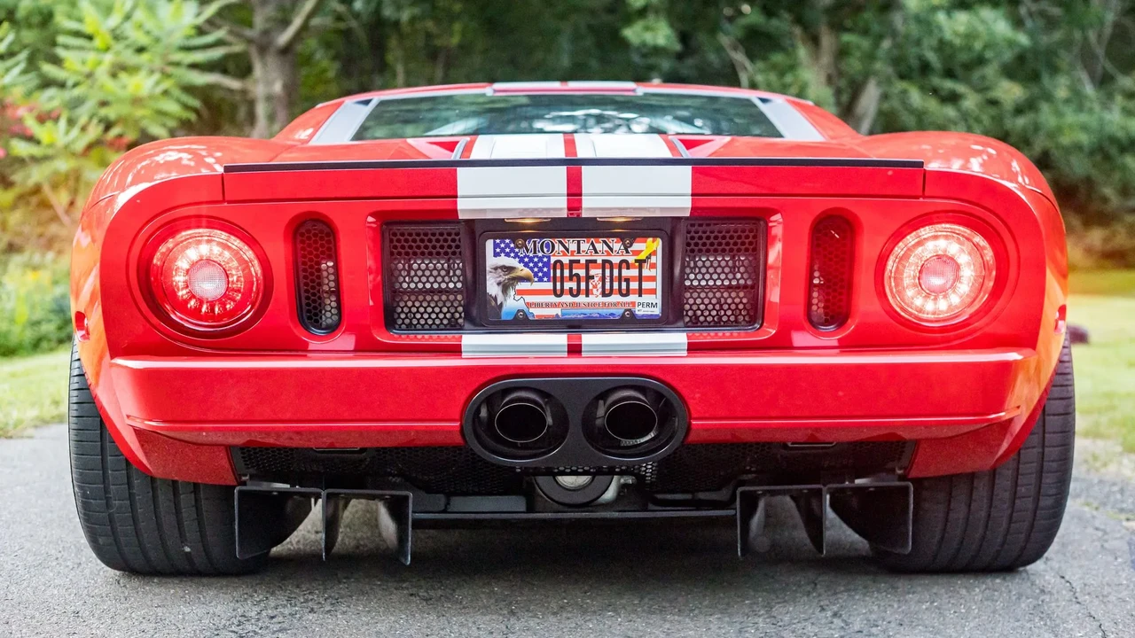 2005 Ford GT 1st Gen - Image 21 of 31