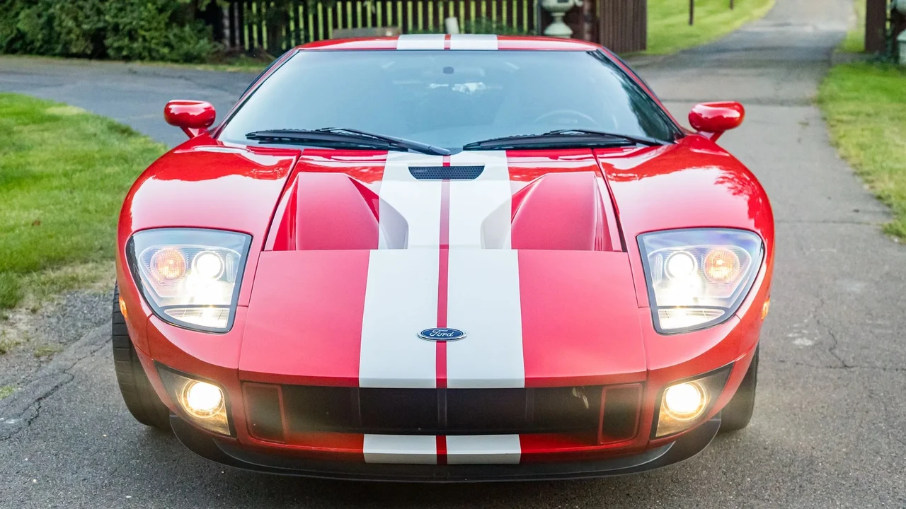 2005 Ford GT 1st Gen - Image 14 of 31
