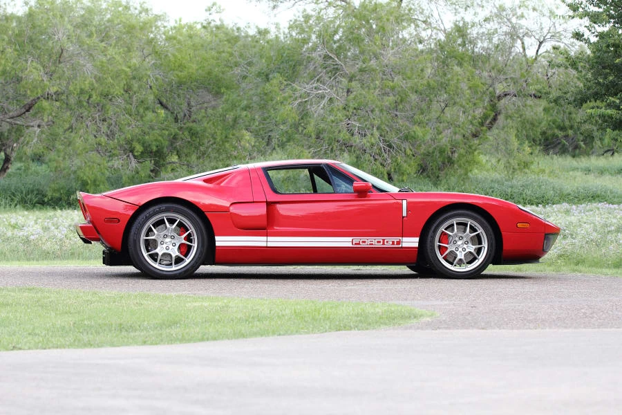 2005 Ford GT 1st Gen - Image 2 of 11