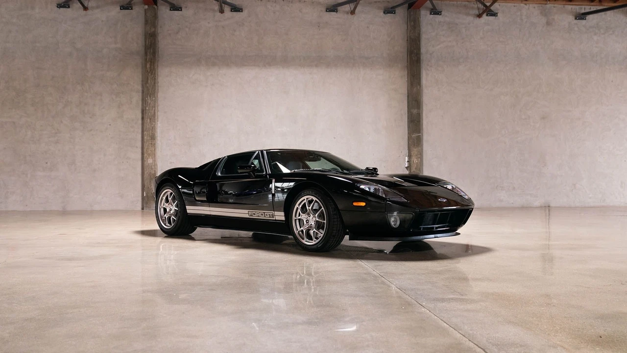 2005 Ford GT 1st Gen - Image 5 of 31