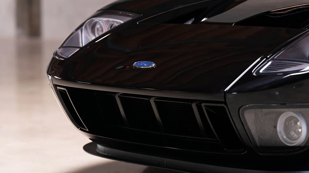 2005 Ford GT 1st Gen - Image 24 of 31