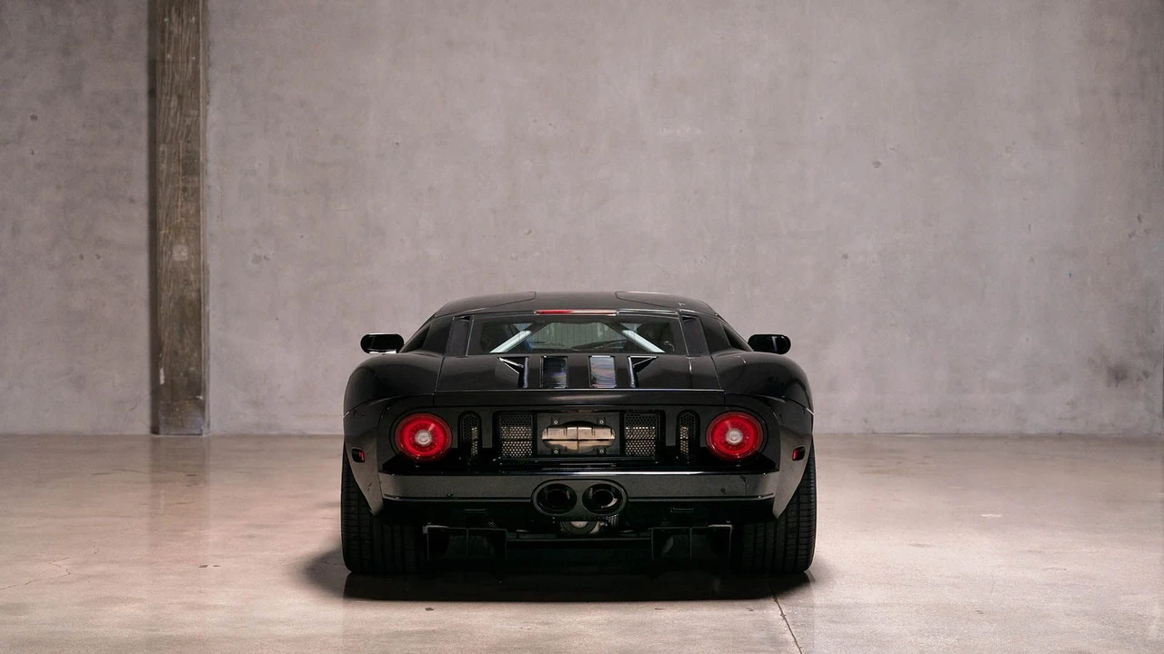 2005 Ford GT 1st Gen - Image 19 of 31