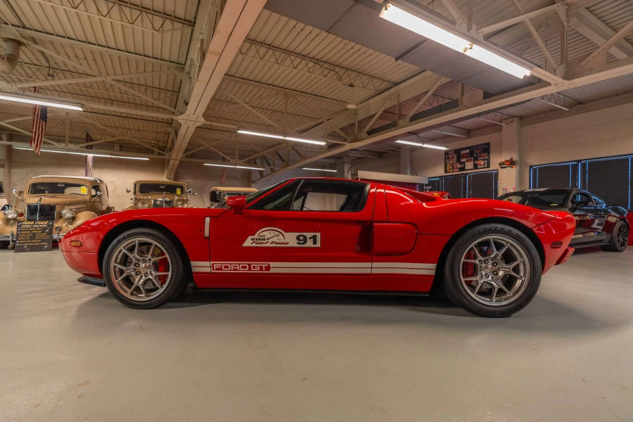 2005 Ford GT 1st Gen - Image 9 of 30