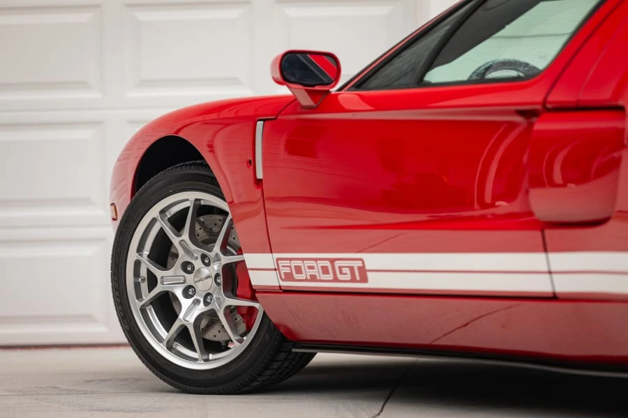 2005 Ford GT 1st Gen - Image 21 of 31