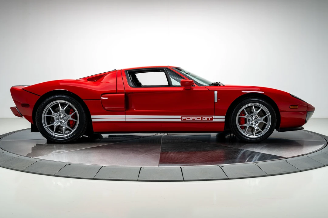 2005 Ford GT 1st Gen - Image 21 of 31