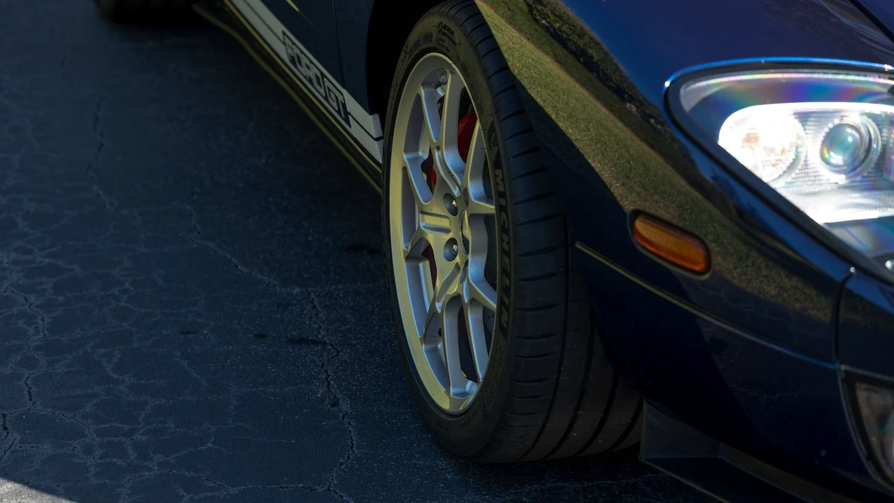 2005 Ford GT 1st Gen - Image 30 of 31