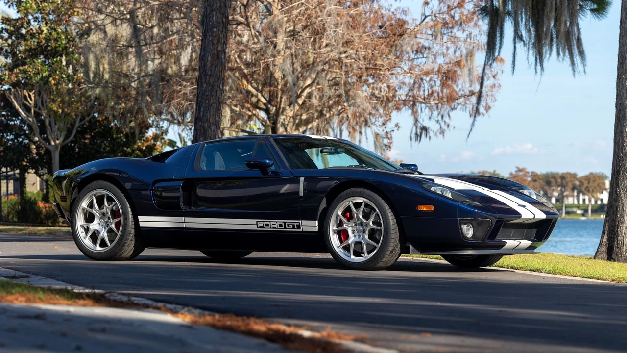 2005 Ford GT 1st Gen - Image 9 of 31