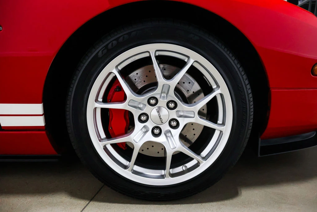 2005 Ford GT 1st Gen - Image 24 of 31