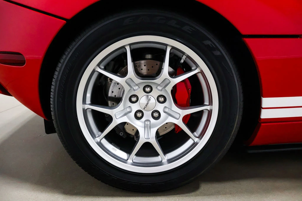 2005 Ford GT 1st Gen - Image 25 of 31