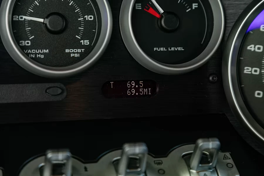 2005 Ford GT 1st Gen - Image 26 of 31