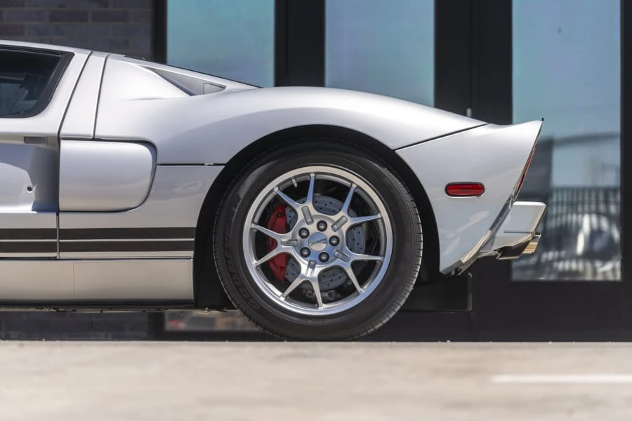 2005 Ford GT 1st Gen - Image 19 of 31