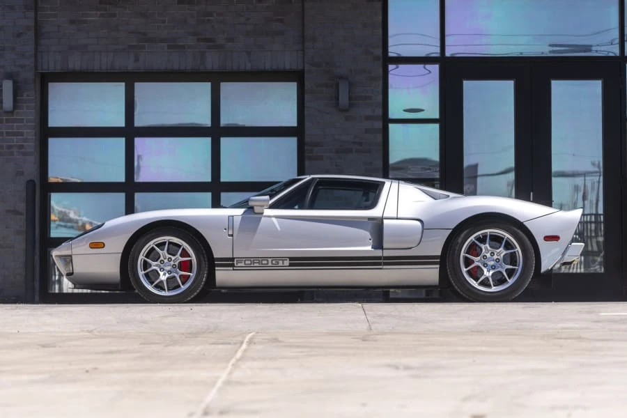 2005 Ford GT 1st Gen - Image 2 of 31