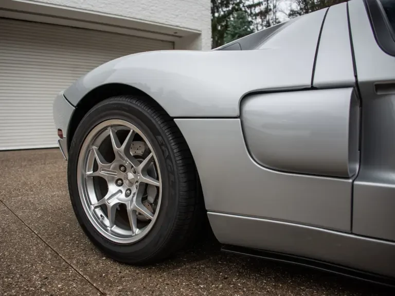 2005 Ford GT 1st Gen - Image 28 of 31