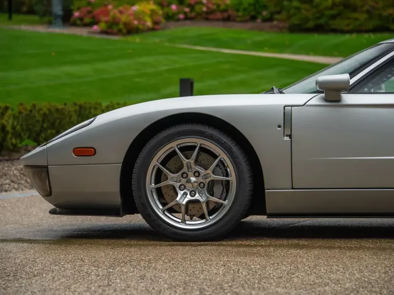 2005 Ford GT 1st Gen - Image 18 of 31