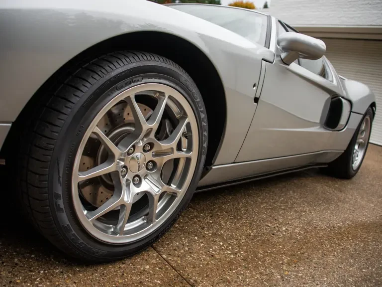 2005 Ford GT 1st Gen - Image 15 of 31