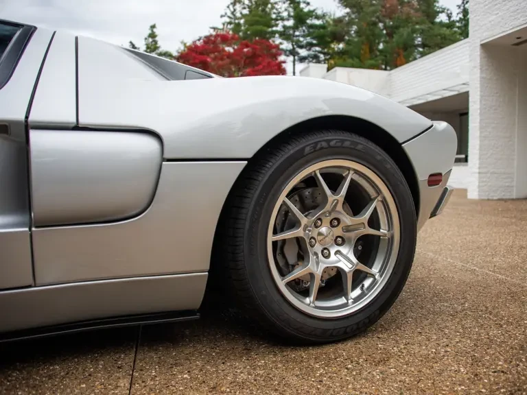 2005 Ford GT 1st Gen - Image 13 of 31