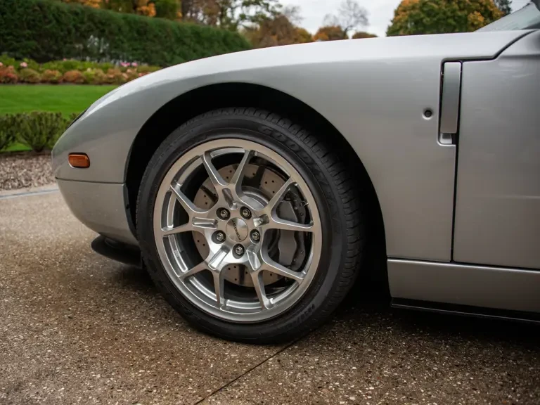 2005 Ford GT 1st Gen - Image 14 of 31