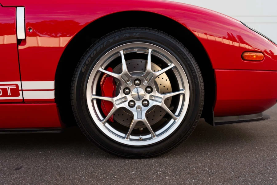 2005 Ford GT 1st Gen - Image 22 of 31