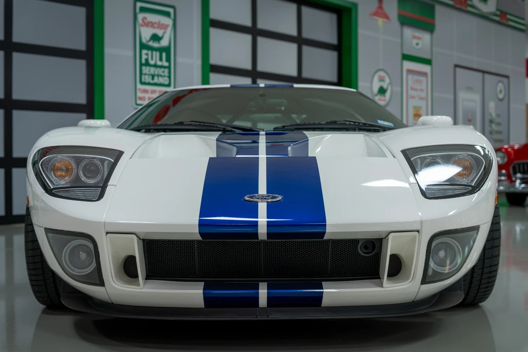 2005 Ford GT 1st Gen - Image 5 of 12