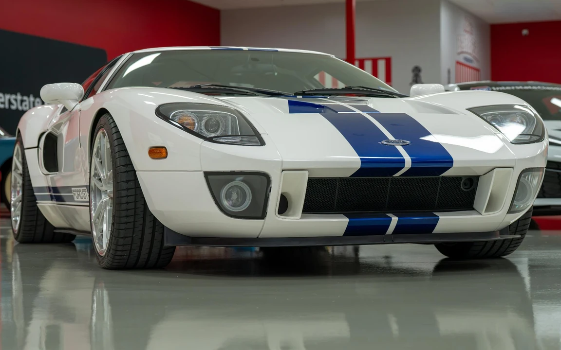 2005 Ford GT 1st Gen - Image 2 of 12