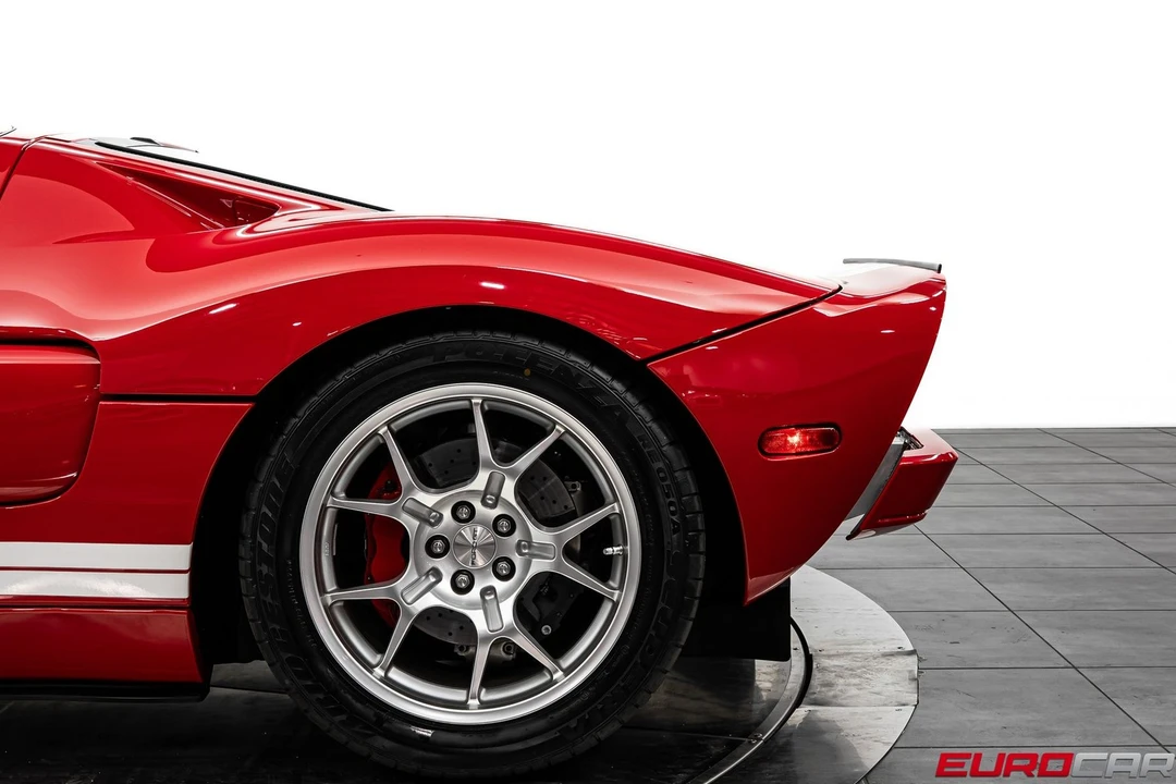 2005 Ford GT 1st Gen - Image 15 of 31