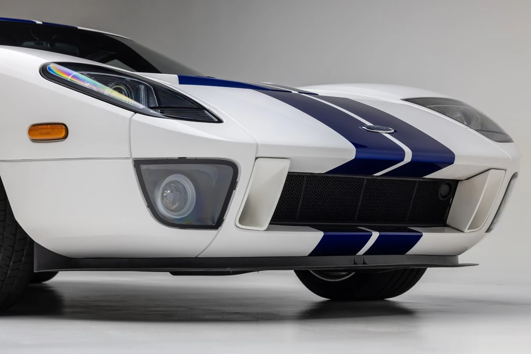 2005 Ford GT 1st Gen - Image 15 of 31