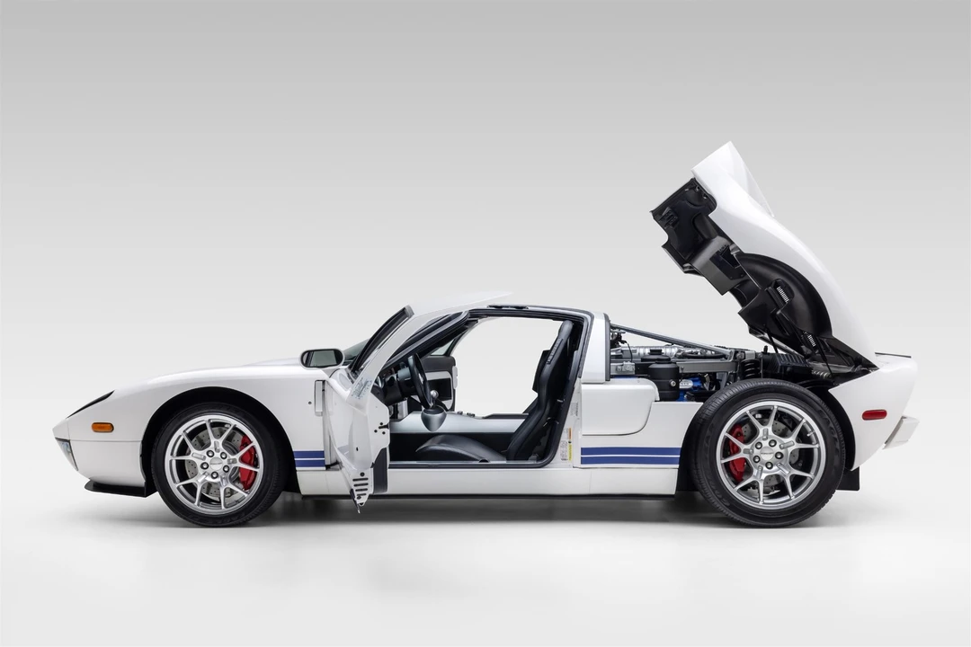 2005 Ford GT 1st Gen - Image 17 of 31