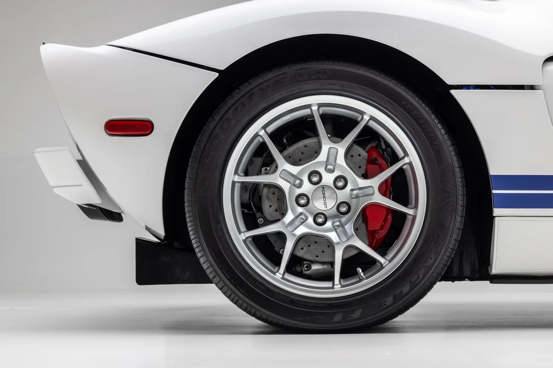2005 Ford GT 1st Gen - Image 13 of 31