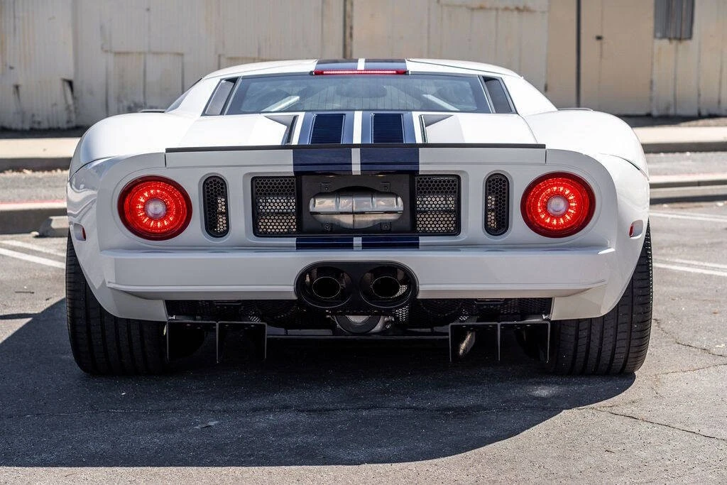 2005 Ford GT 1st Gen - Image 14 of 21
