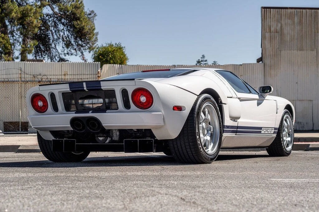 2005 Ford GT 1st Gen - Image 18 of 21