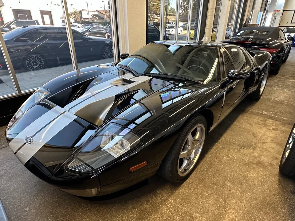 2005 Ford GT 1st Gen - Image 11 of 12
