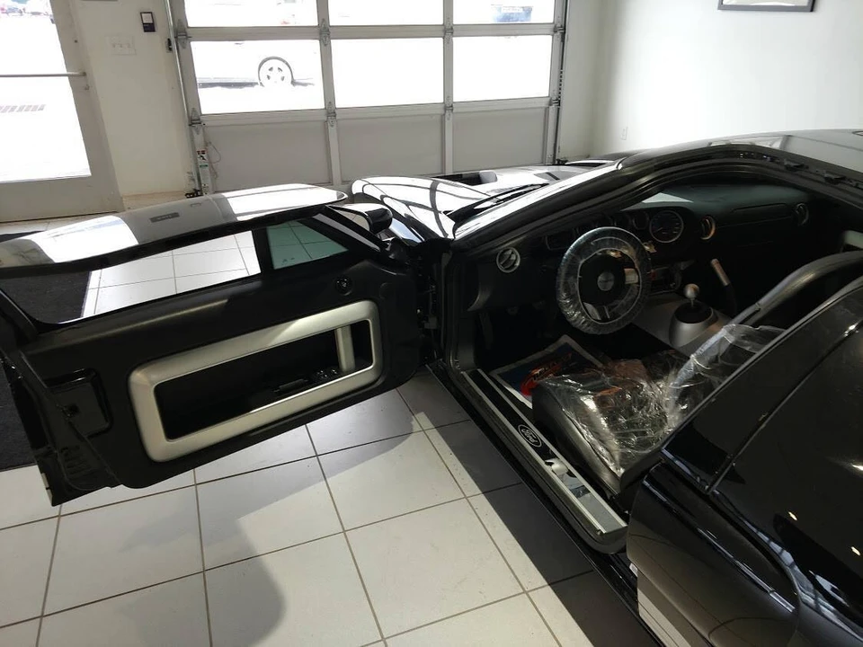 2005 Ford GT 1st Gen - Image 5 of 10