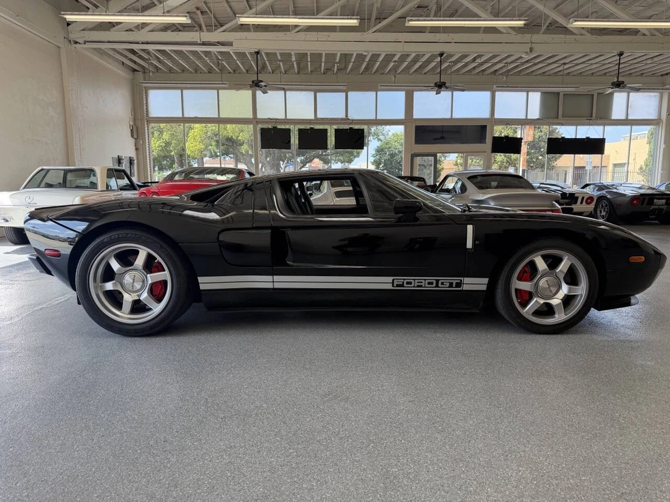 2005 Ford GT 1st Gen - Image 15 of 31