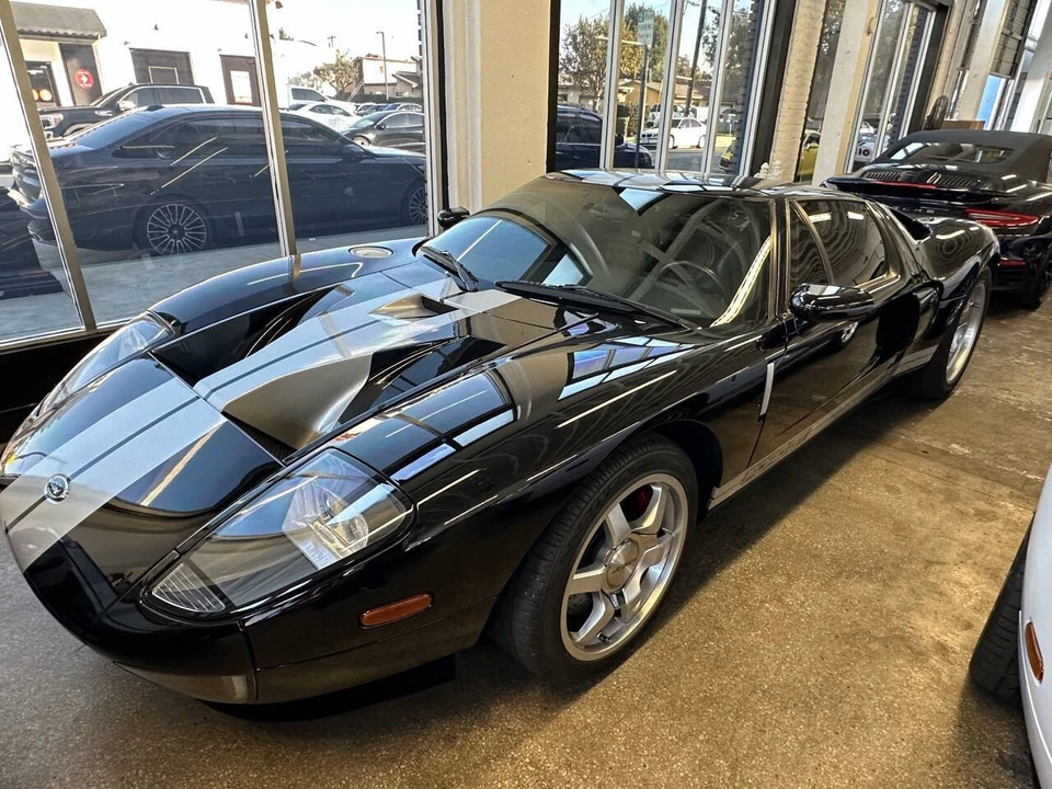 2005 Ford GT 1st Gen - Image 2 of 12