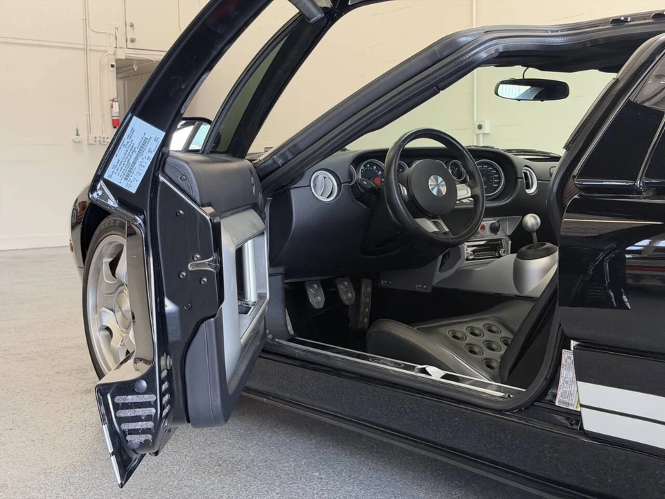 2005 Ford GT 1st Gen - Image 24 of 31