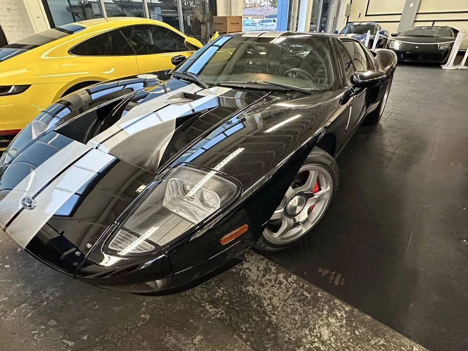 2005 Ford GT 1st Gen - Image 2 of 10