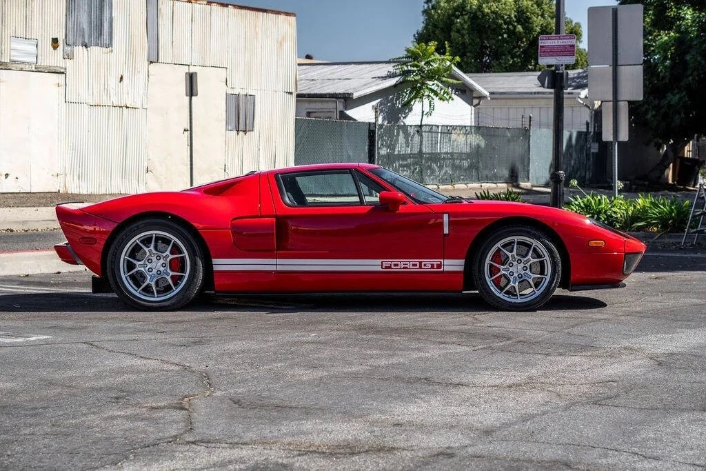 2005 Ford GT 1st Gen - Image 8 of 21