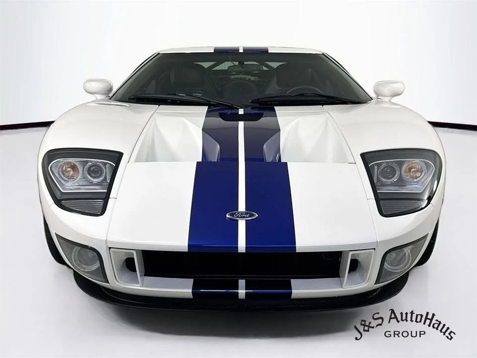 2005 Ford GT 1st Gen - Image 2 of 20