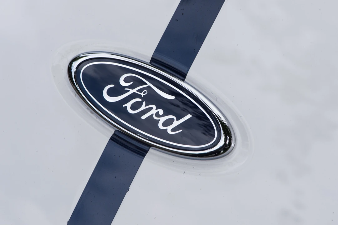 2005 Ford GT 1st Gen - Image 15 of 18