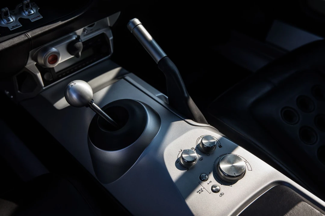 2005 Ford GT 1st Gen - Image 27 of 31