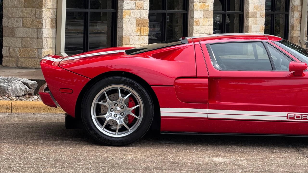 2005 Ford GT 1st Gen - Image 12 of 31
