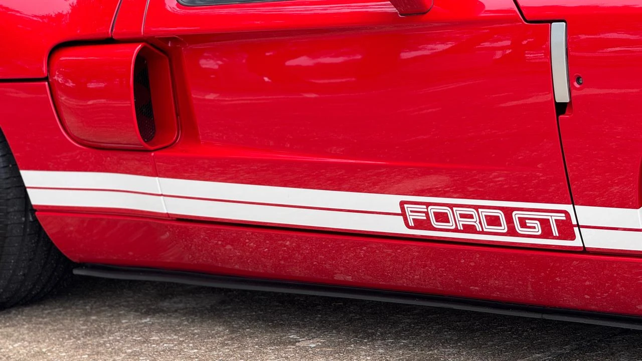 2005 Ford GT 1st Gen - Image 21 of 31