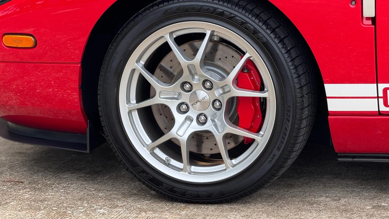 2005 Ford GT 1st Gen - Image 30 of 31