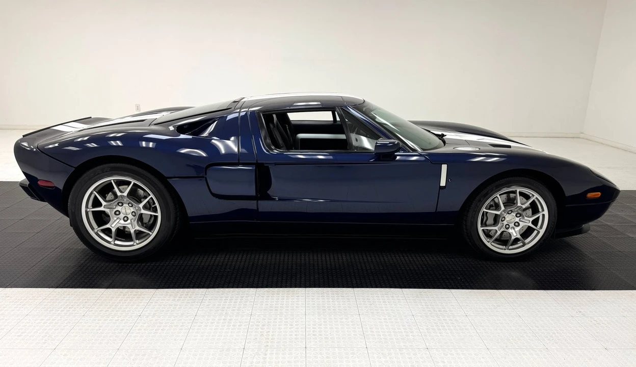 2005 Ford GT 1st Gen - Image 7 of 31